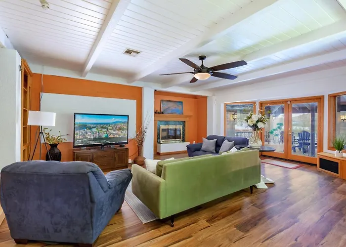 Smart Solution - Individual Private Bed-pods In Gorgeous Shared Space - Women Only Dorm In 5 - Coed House - Full-sized Mattresses In Individual Pods - With Built-in Private Storage - Gorgeous Shared - Affordable Luxury - Sparrow House Apartment *