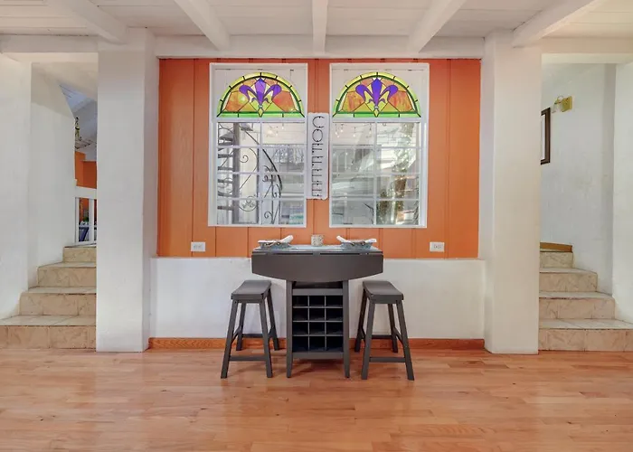 Smart Solution - Individual Private Bed-pods In Gorgeous Shared Space - Women Only Dorm In 5 - Coed House - Full-sized Mattresses In Individual Pods - With Built-in Private Storage - Gorgeous Shared - Affordable Luxury - Sparrow House Apartment *